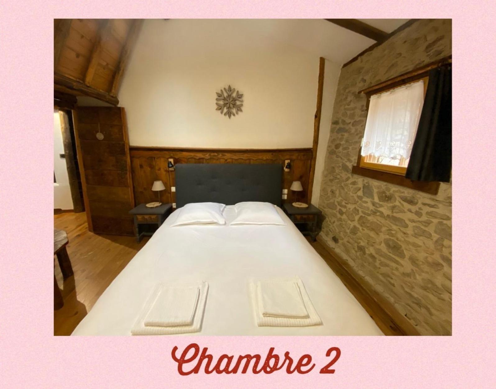 L'Eterlou Authentique Partie De Corps De Ferme 10Pers. Villa Targassonne Dış mekan fotoğraf